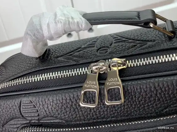 WIS LOUIS MESSEANGER VUITTON BAG 0522